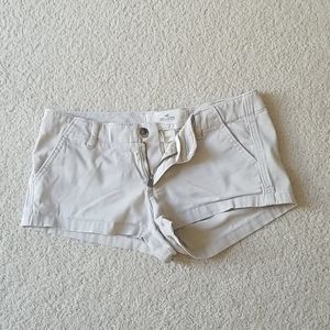 Hollister khaki shorts